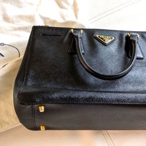 Prada logo black saffiano handbag